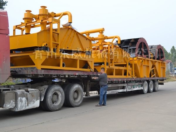  洗沙設(shè)備發(fā)貨現(xiàn)場(chǎng)